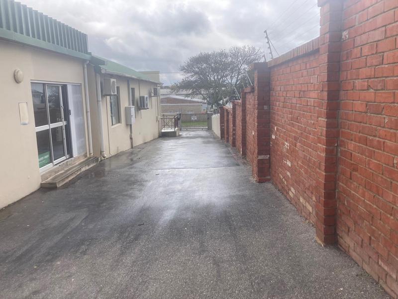 To Let Commercial Property for Rent in Newton Park Eastern Cape